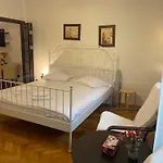 Athenee Palace 아파트 *